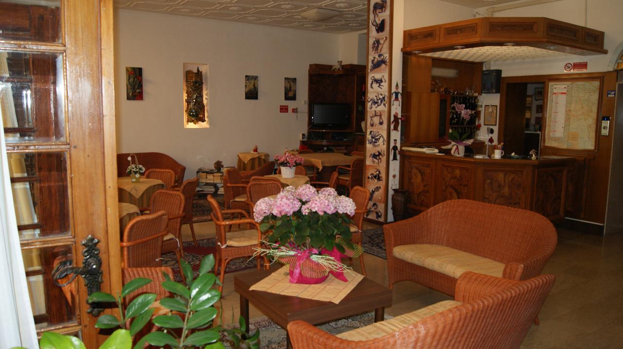 Hotel Milano Градо Экстерьер фото
